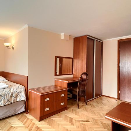 Pensjonat Tadeusz I Apartamenty W Darlowku Дарлувко Экстерьер фото