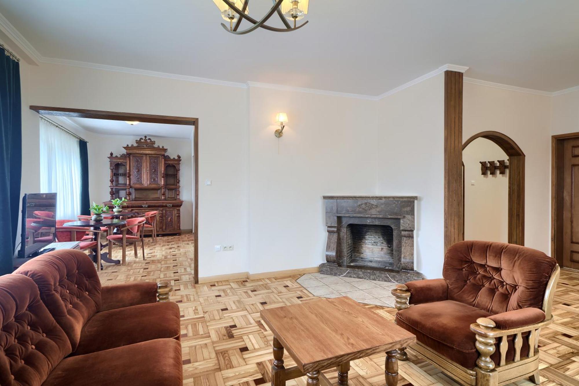Pensjonat Tadeusz I Apartamenty W Darlowku Дарлувко Экстерьер фото